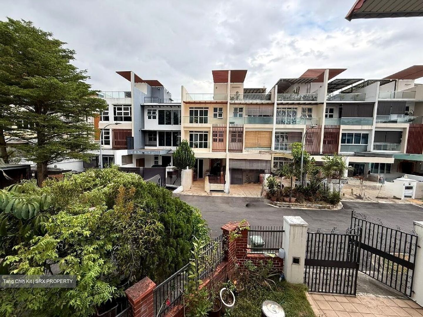 Kovan Road (D19), Terrace #523620291